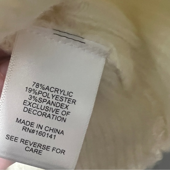 DAILY THREAD. Cream Pom Pom Sweater. Women’s XL NWT - Picture 5 of 6